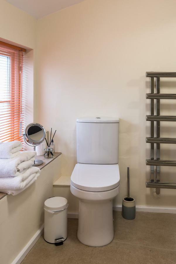 Luxury 3 Bed Flat In The Centre Of Woodstock Apartment Exterior photo
